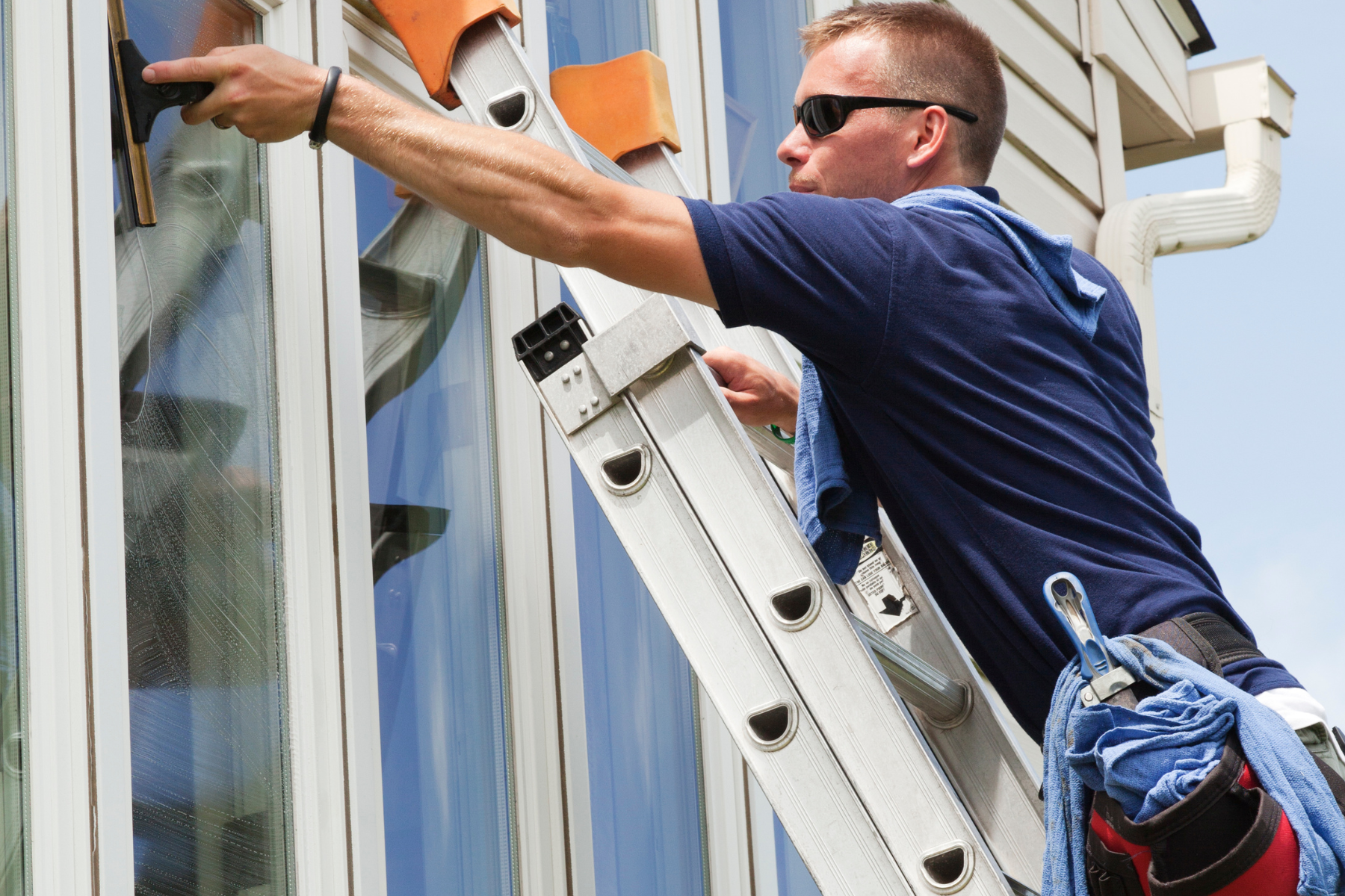 Expert Gutter Cleaning Services | Commercial Gutter Cleaning