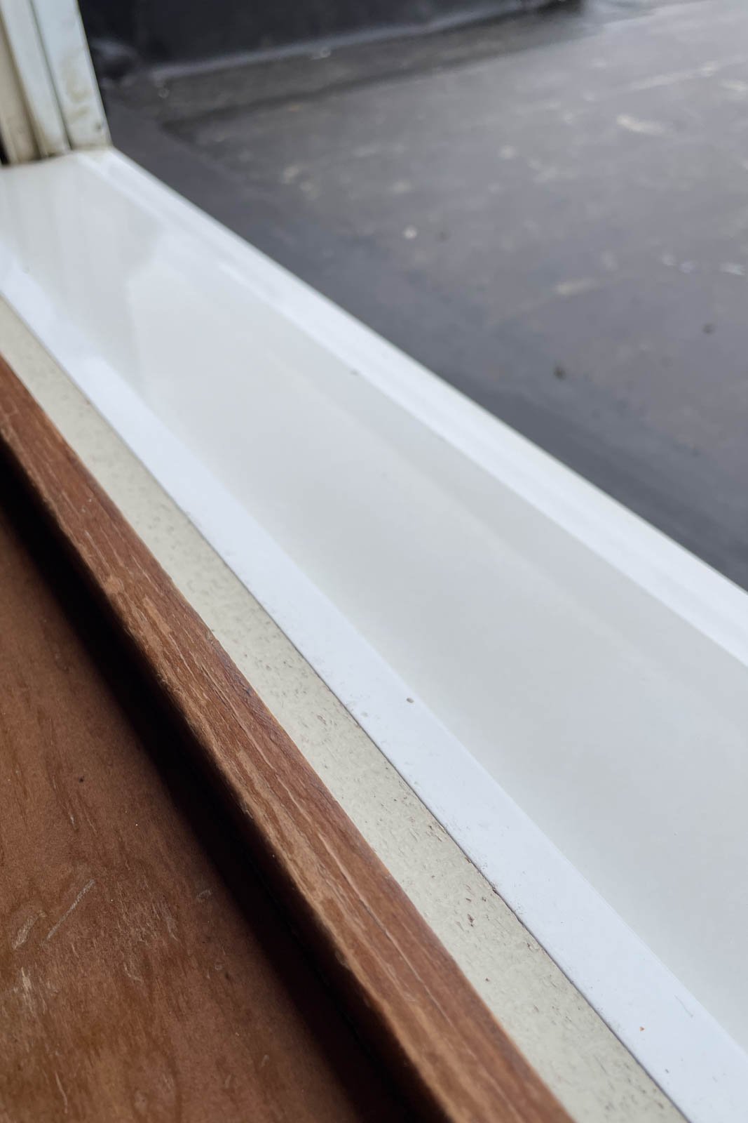 gutter cleaning Bolingbrook Plainfield IL clogged gutter debris removal