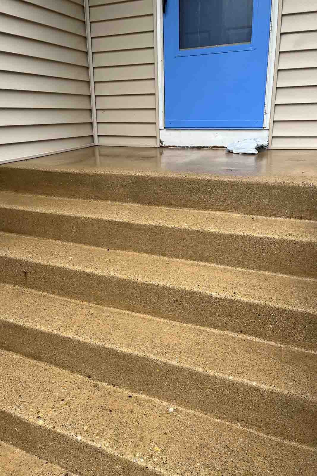 concrete steps cleaning Naperville Aurora IL power washing service